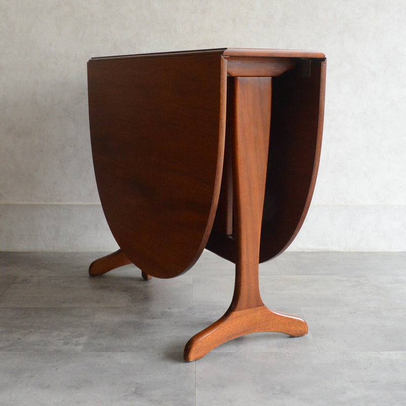 Sutcliffe サトクリフ チーク ゲートレッグテーブル 　(オーバル）