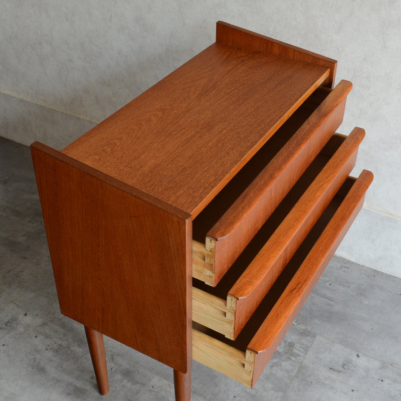 デンマーク ヴィンテージ チーク3段チェスト6-9 (ウッドオイル仕上）