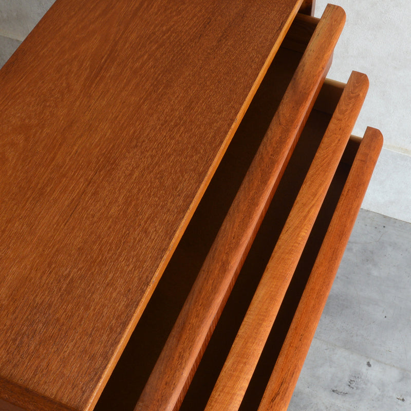 デンマーク ヴィンテージ チーク3段チェスト6-9 (ウッドオイル仕上）