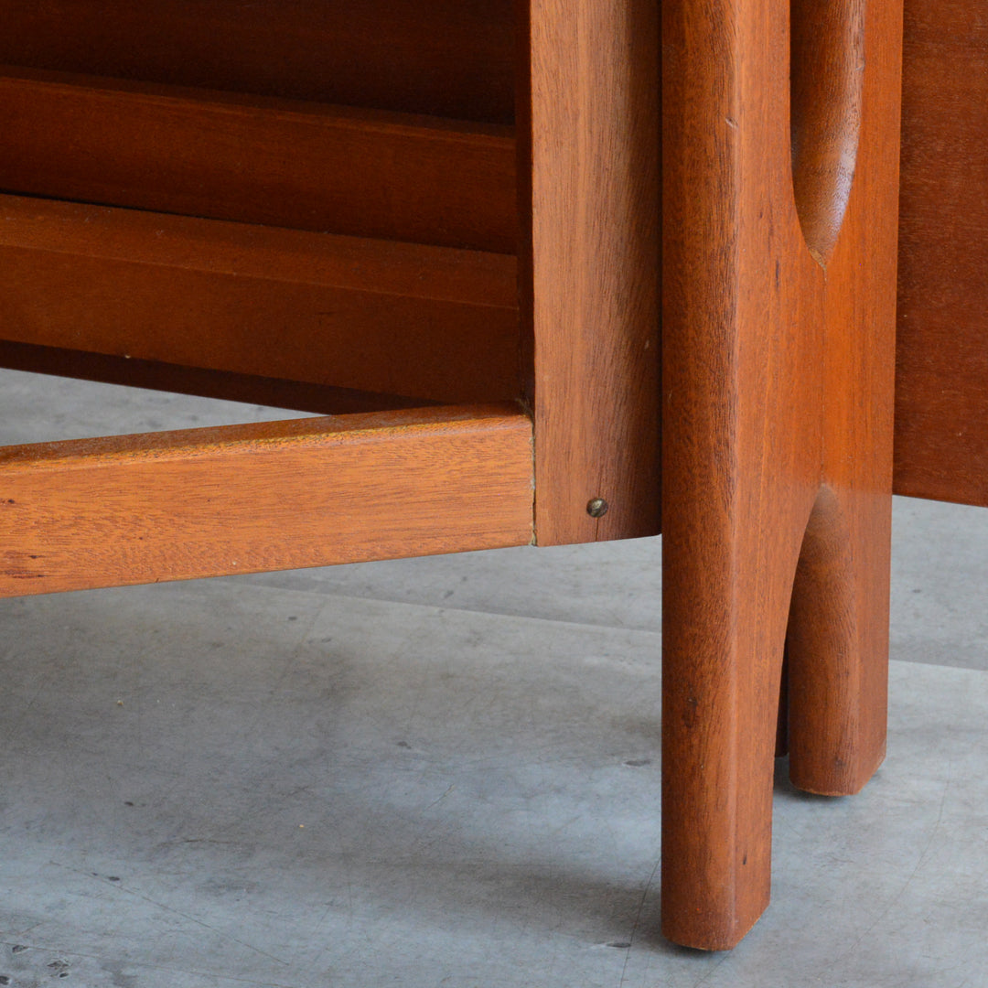 Jentique ジェンティーク　ゲートレッグ ダイニングテーブル 36 (レクタングル・天板剝離再塗装済）