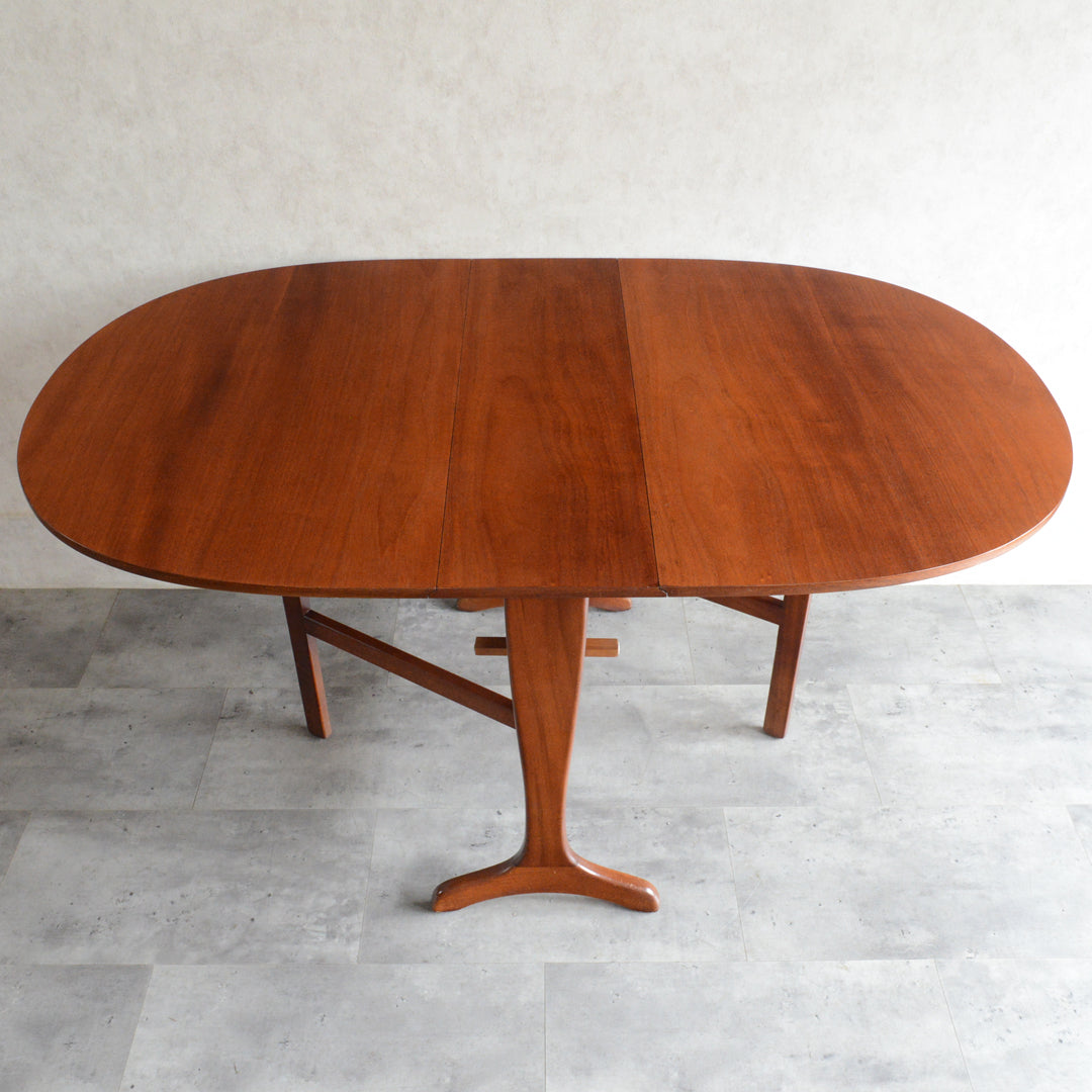 Sutcliffe サトクリフ チーク ゲートレッグテーブル 　(オーバル）