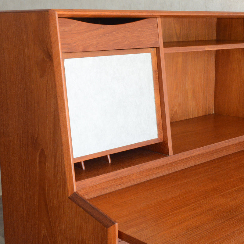 デンマークヴィンテージ　チークビューロー（ミラー付）　D-2