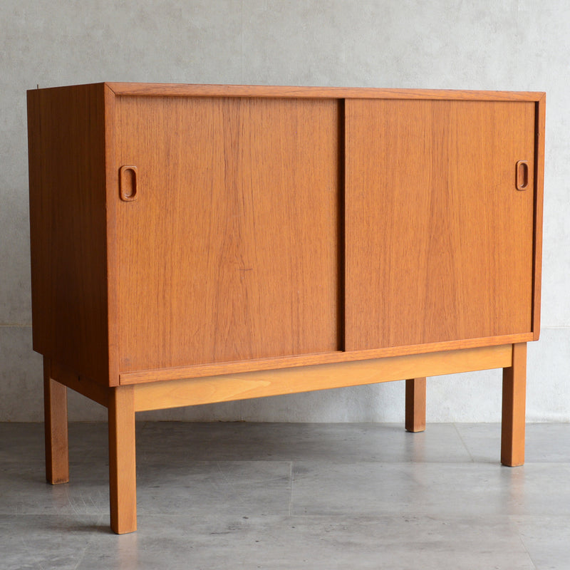 デンマーク ヴィンテージ オープンキャビネット 5-29