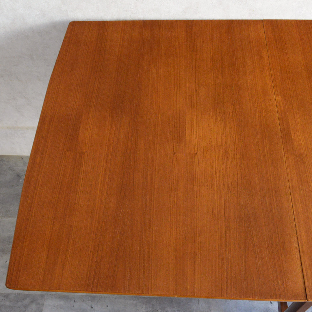 ミッドセンチュリー ヴィンテージ　ゲートレッグダイニングテーブル51 (レクタングル・天板剝離再塗装済）