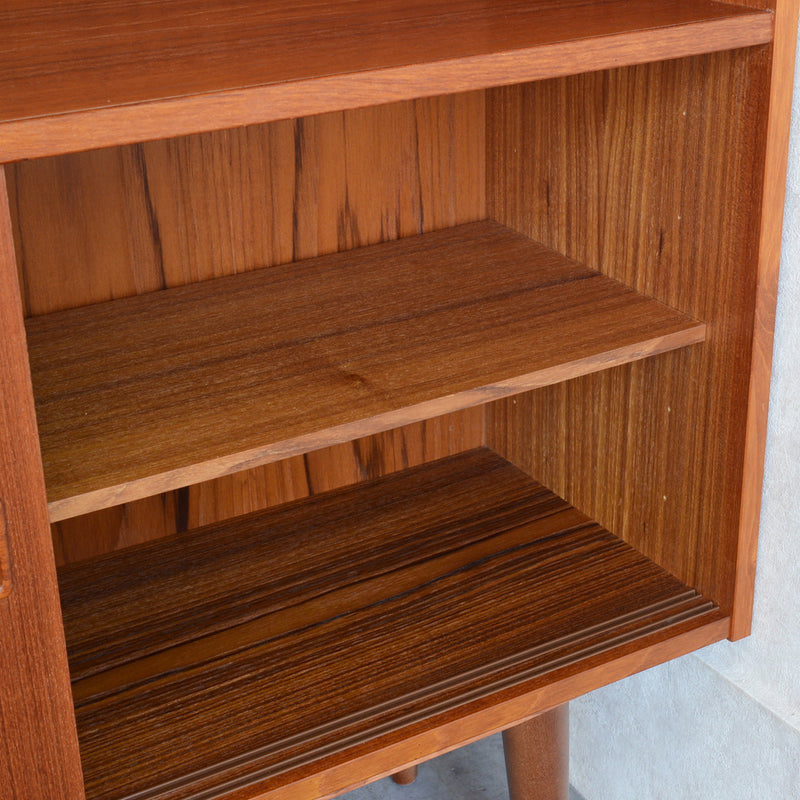デンマーク ヴィンテージ シェルフ 5-38（木扉付）