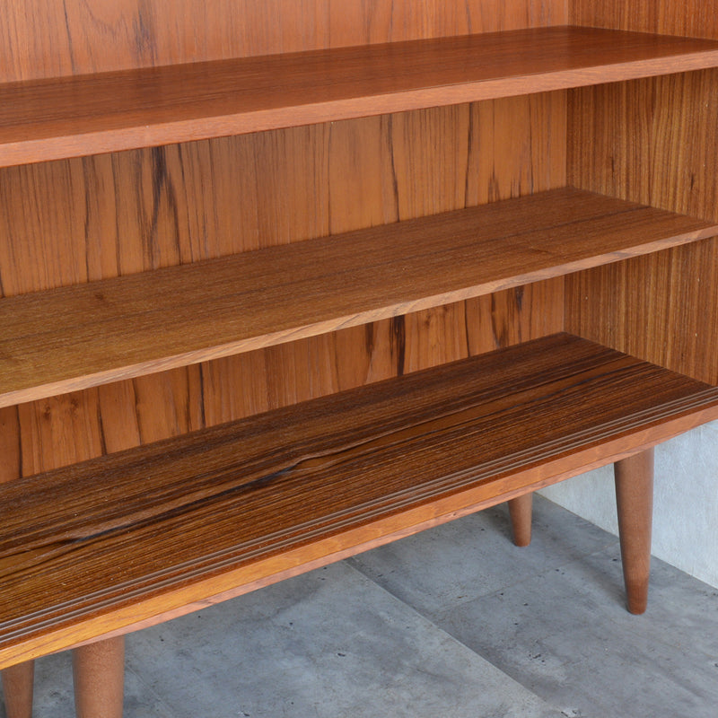 デンマーク ヴィンテージ シェルフ 5-38（木扉付）