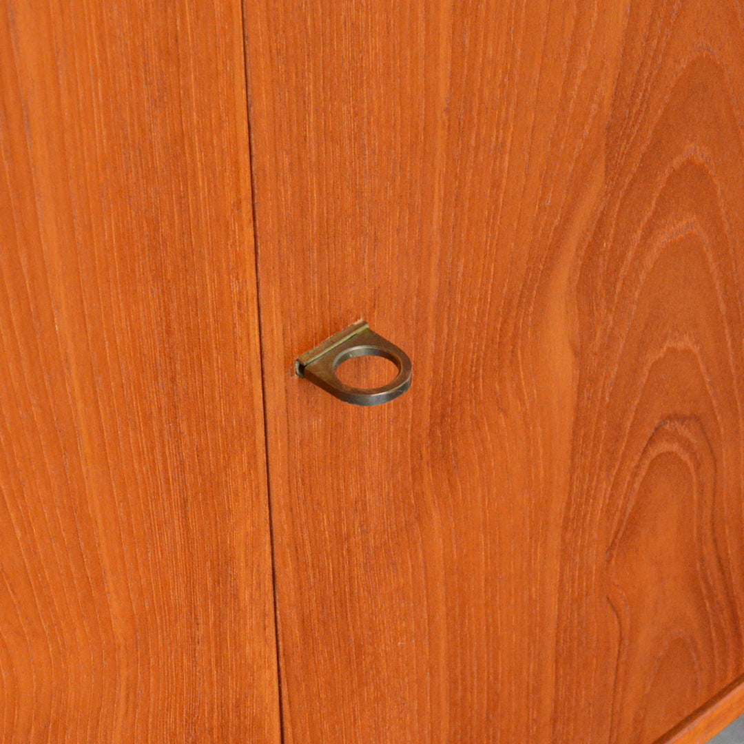 Hans J. Wegner　RY15キャビネット 5-143