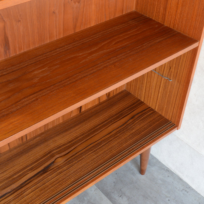 デンマーク ヴィンテージ シェルフ 5-38（木扉付）