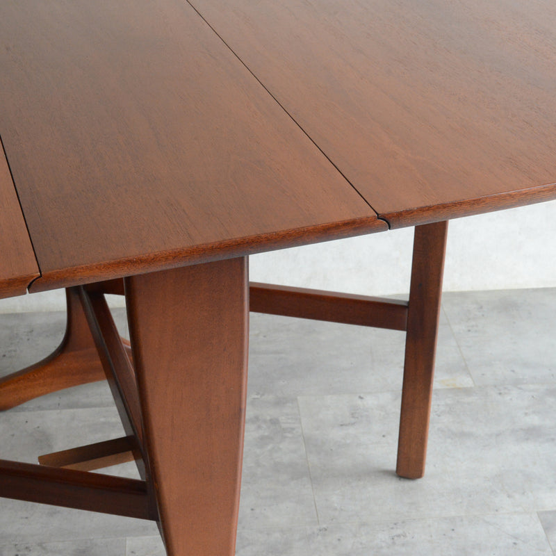 Sutcliffe サトクリフ チーク ゲートレッグテーブル 　(オーバル）