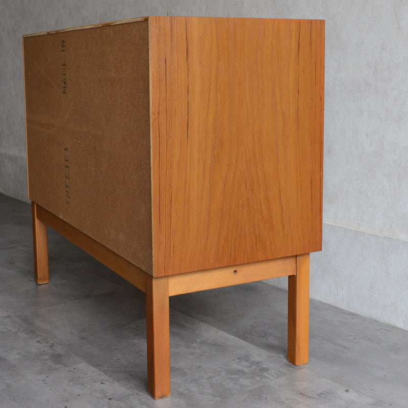 デンマーク ヴィンテージ オープンキャビネット 5-29