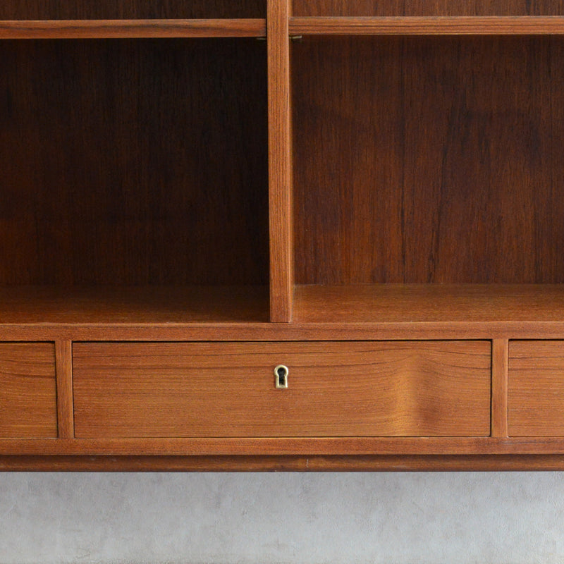 デンマーク ヴィンテージ チーク シェルフ 5-131（抽斗付）