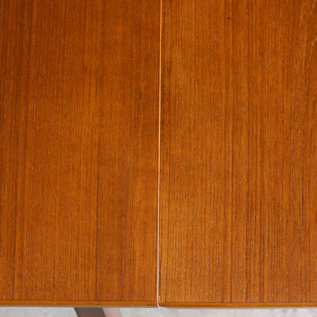 ミッドセンチュリー ヴィンテージ　ゲートレッグダイニングテーブル51 (レクタングル・天板剝離再塗装済）