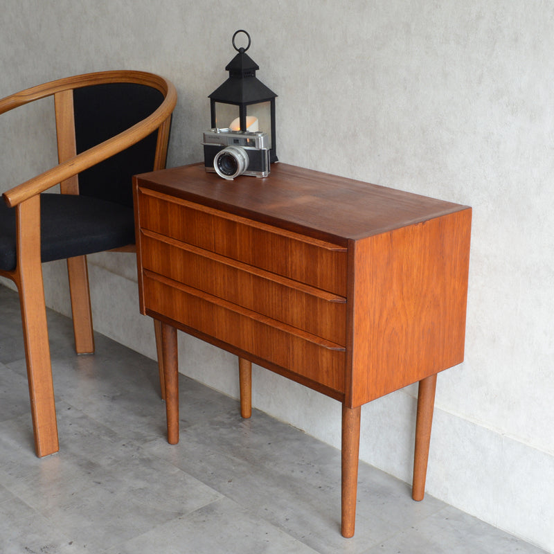 デンマーク　ヴィンテージ チーク 3段 チェスト 5-27 (ウッドオイル仕上）