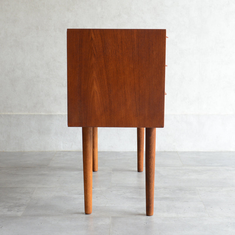 デンマーク　ヴィンテージ チーク 3段 チェスト 5-27 (ウッドオイル仕上）