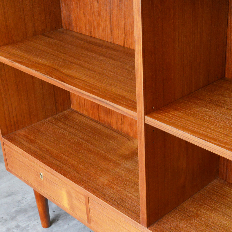 デンマーク ヴィンテージ チーク シェルフ 5-131（抽斗付）