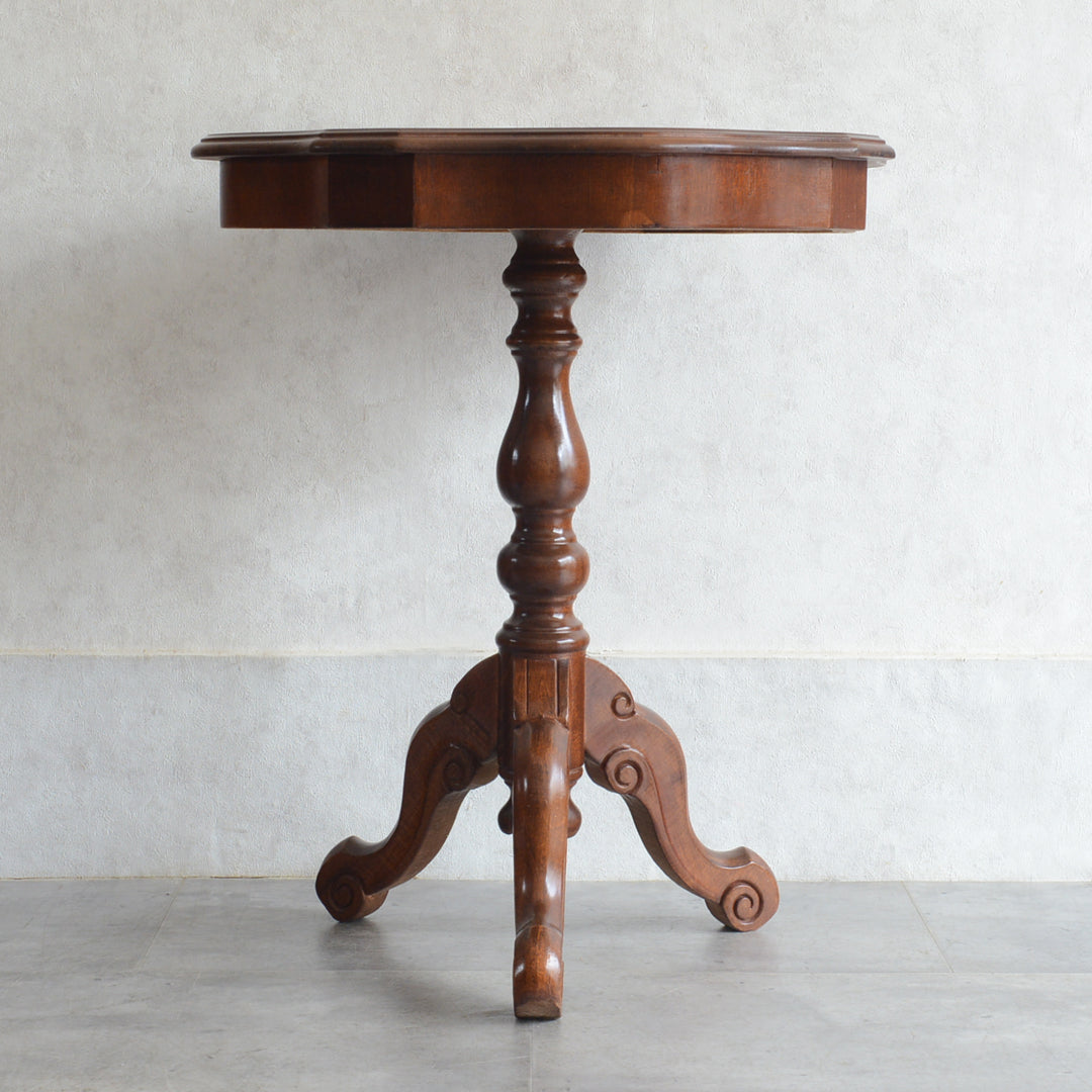 クラシック  ワインテーブル (トリポッド）35