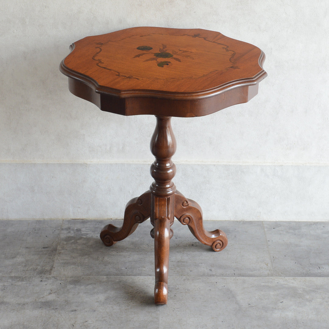 クラシック  ワインテーブル (トリポッド）35