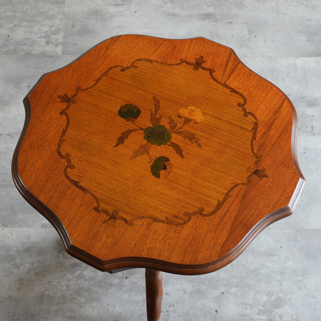 クラシック  ワインテーブル (トリポッド）35