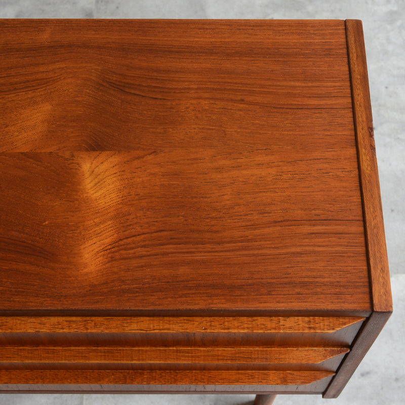 デンマーク　ヴィンテージ チーク 3段 チェスト 5-27 (ウッドオイル仕上）