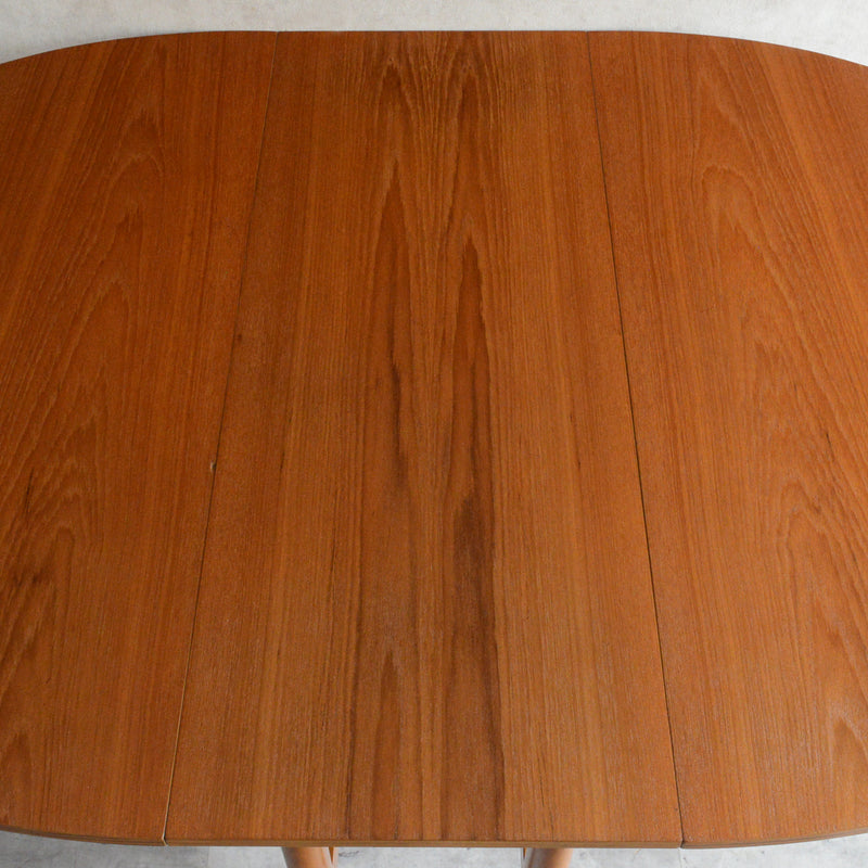 ミッドセンチュリー　ゲートレッグダイニングテーブル  (オーバル）