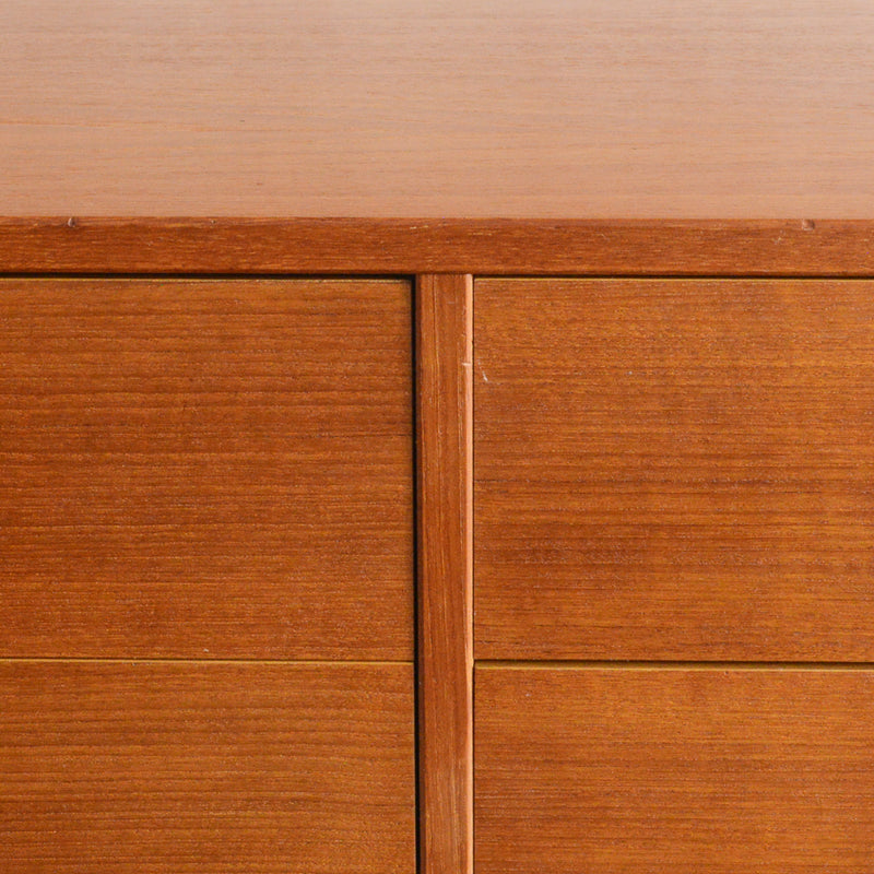 デンマーク ヴィンテージ  チーク２段ローチェスト