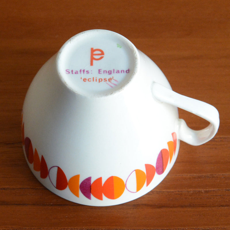 イギリス ヴィンテージ  カップアンドソーサー　Staffs　eclipse