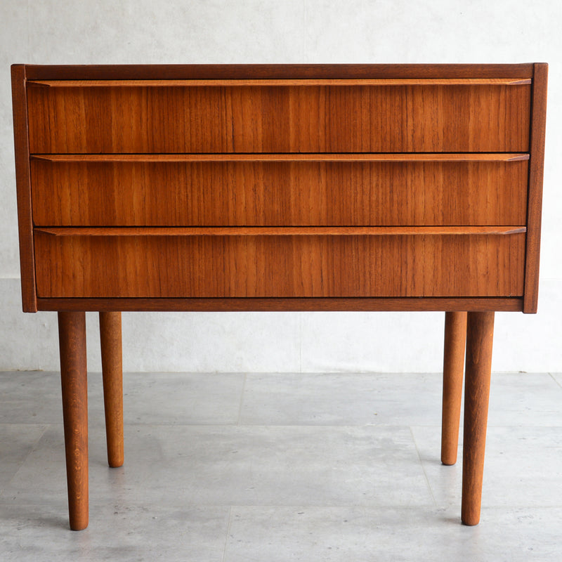 デンマーク　ヴィンテージ チーク 3段 チェスト 5-27 (ウッドオイル仕上）