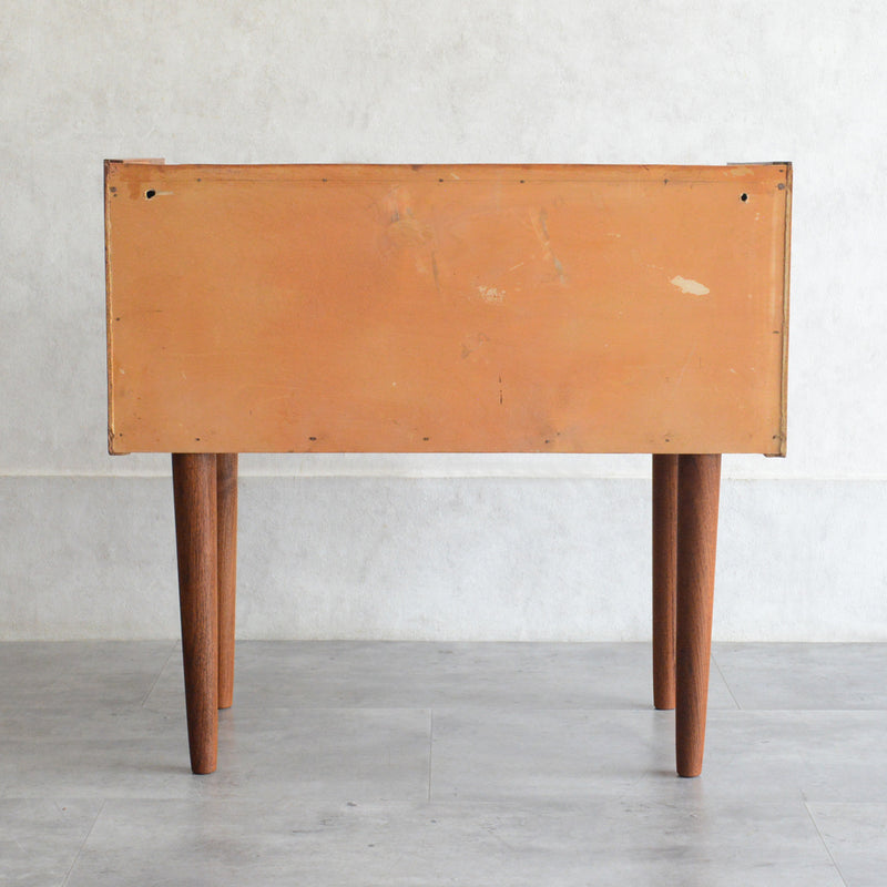 デンマーク ヴィンテージ チーク２段チェスト　5-132