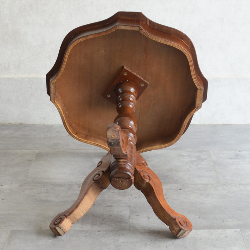 クラシック  ワインテーブル (トリポッド）35