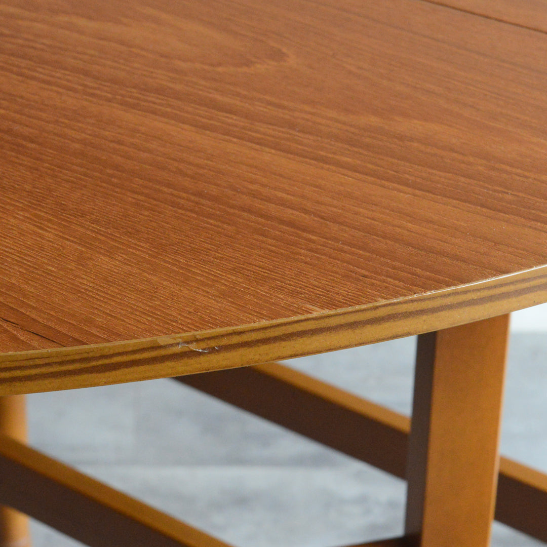 ミッドセンチュリー　ゲートレッグダイニングテーブル  (オーバル）