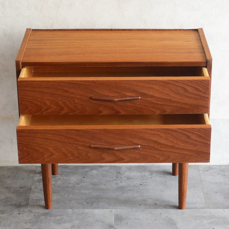 デンマーク ヴィンテージ チーク２段チェスト　5-132