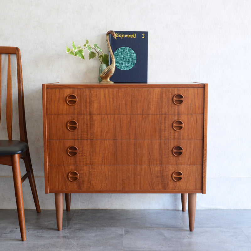 デンマーク ヴィンテージ  チーク4段チェスト 5-33　