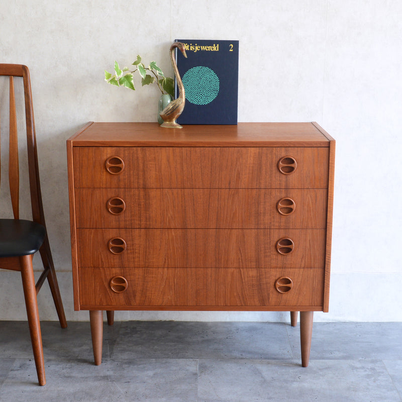 デンマーク ヴィンテージ  チーク4段チェスト 5-33　