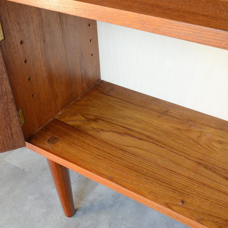 デンマークヴィンテージ  チーク スモールキャビネット P-9