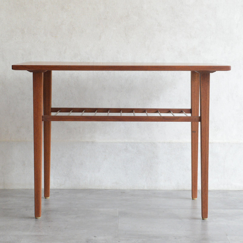 デンマークヴィンテージ　チーク サイドテーブル(棚付き）5-155