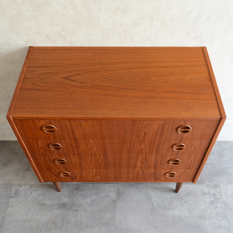 デンマーク ヴィンテージ  チーク4段チェスト 5-33　