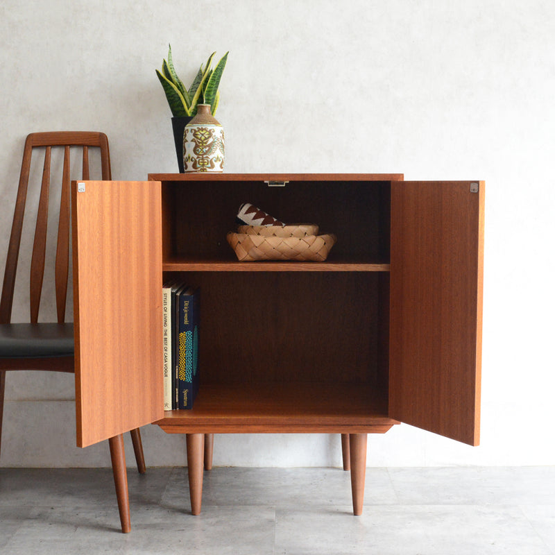 デンマーク ヴィンテージ チーク キャビネット5-90