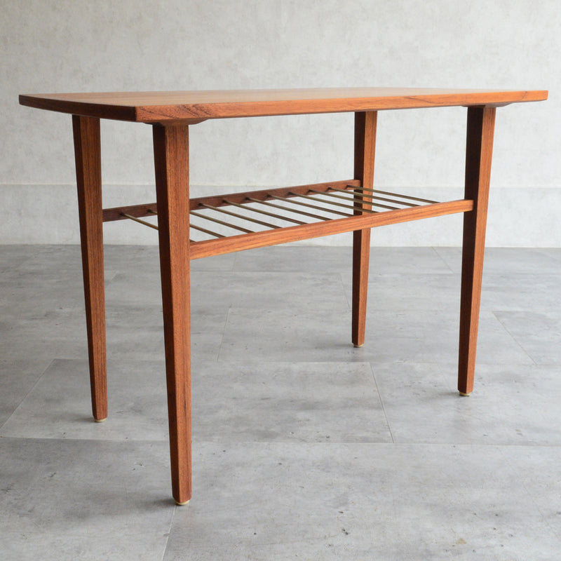 デンマークヴィンテージ　チーク サイドテーブル(棚付き）5-155