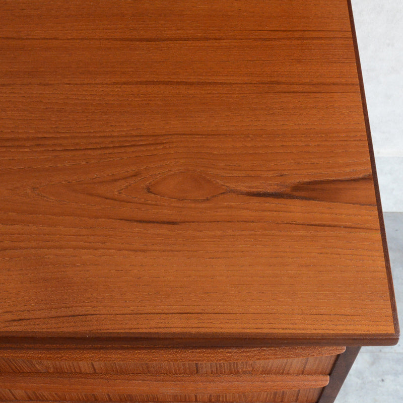 デンマークヴィンテージ チークデスク（鍵付） P-11