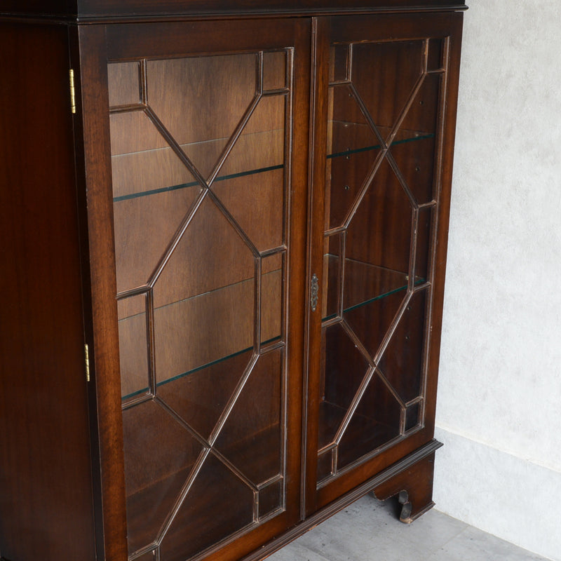 イギリス クラシック   シノワズリ ガラスキャビネット 06