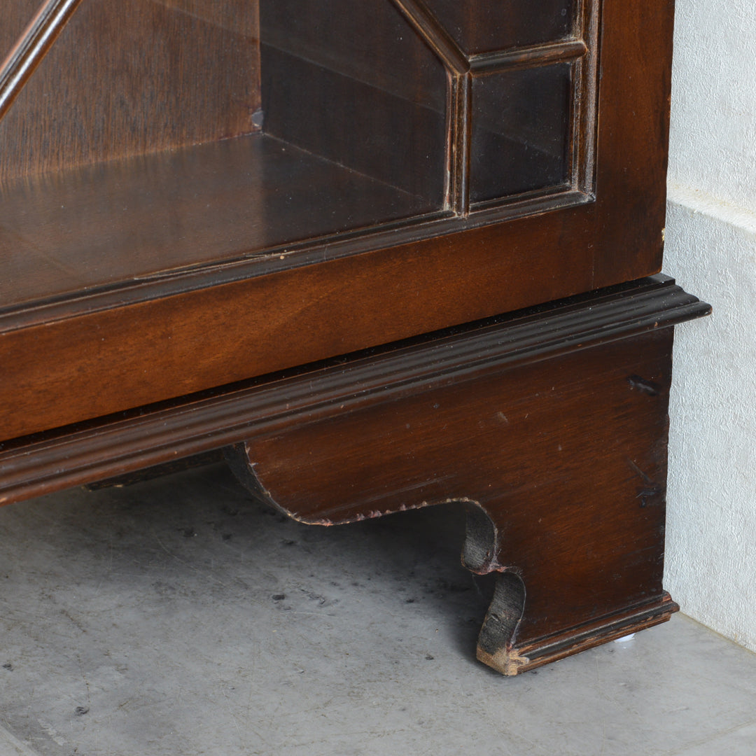 イギリス クラシック   シノワズリ ガラスキャビネット 06