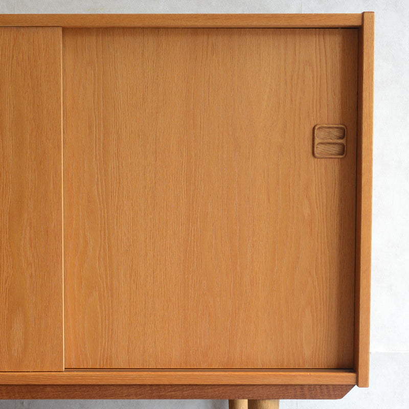 デンマーク ヴィンテージ　オークキャビネット 3-4