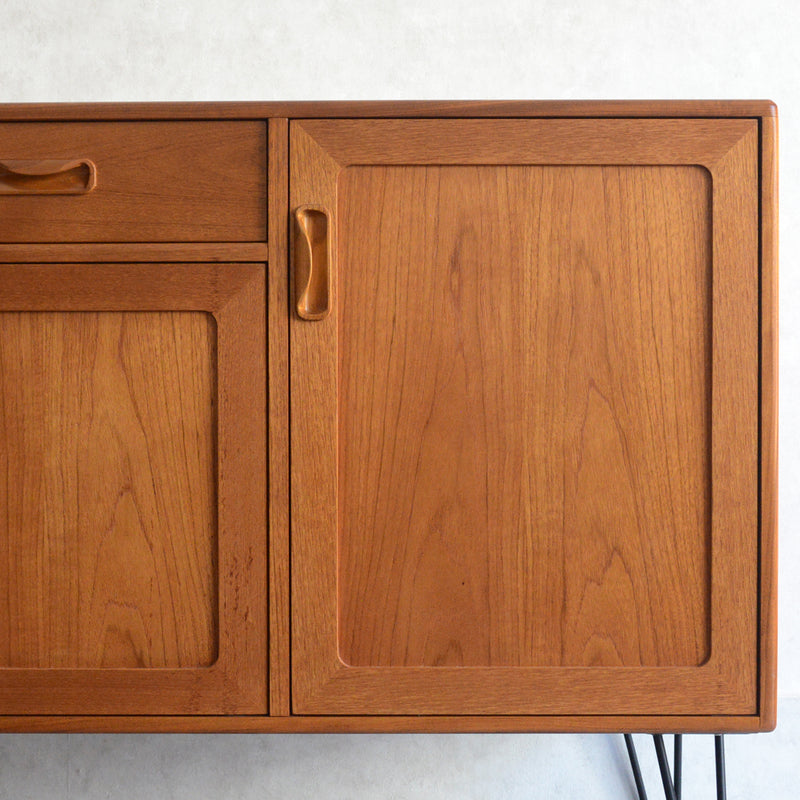 G-PLAN ジープラン ショートサイドボード （アイアンレッグ）25