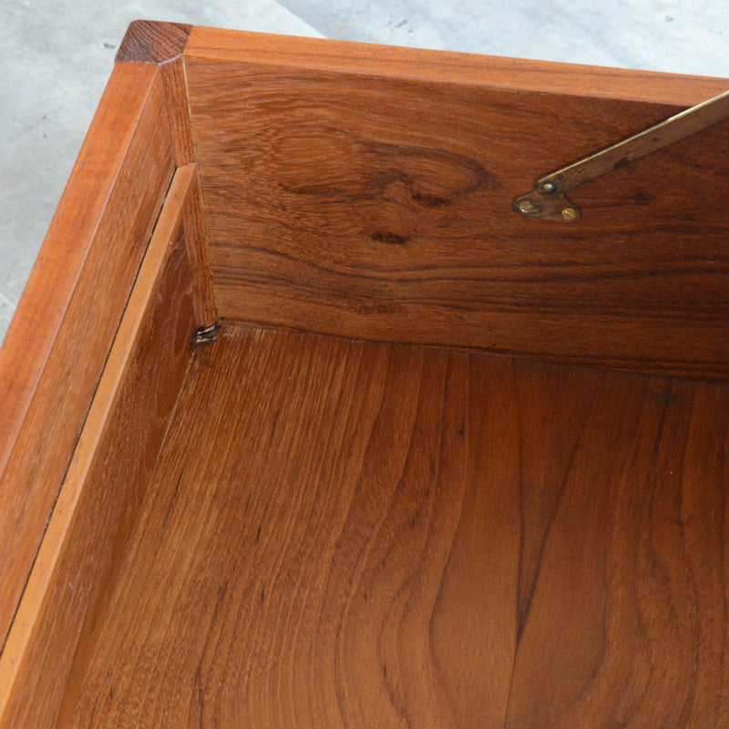 M様見学ご予約商品デンマークヴィンテージ チークソーイングテーブル　P-４