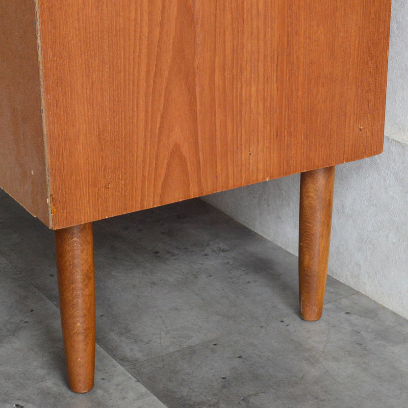 デンマーク ヴィンテージ  チーク３段チェスト8-44