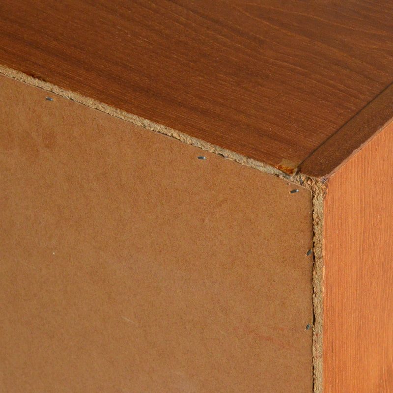 デンマーク ヴィンテージ  チーク３段チェスト8-44