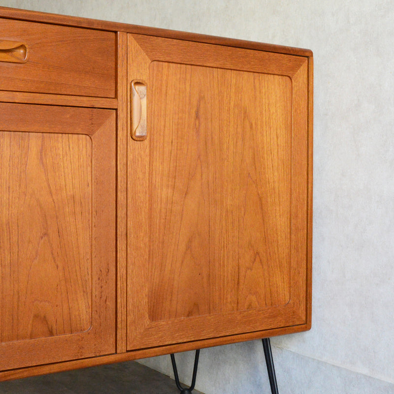 G-PLAN ジープラン ショートサイドボード （アイアンレッグ）25