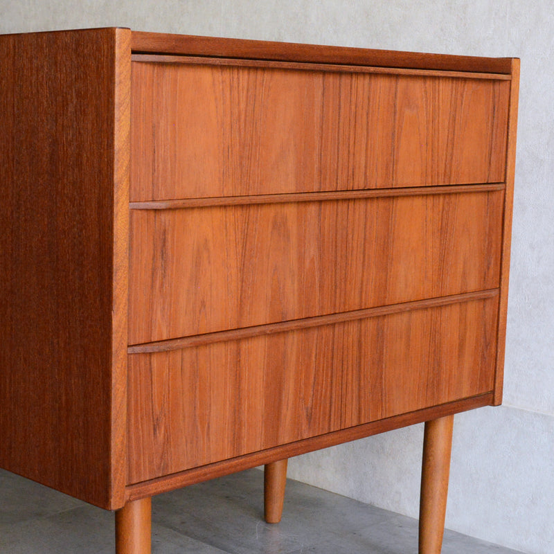 デンマーク ヴィンテージ チーク 3段チェスト 5-59