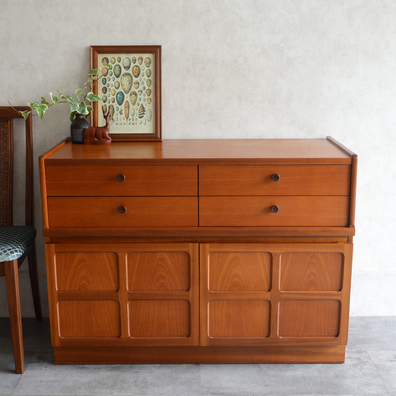 Nathan ネイサン キャビネット/レコードキャビネット 32(天板隔離再塗装済）