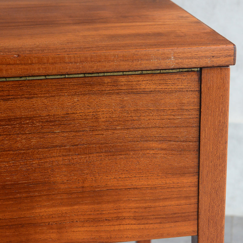 M様見学ご予約商品デンマークヴィンテージ チークソーイングテーブル　P-４